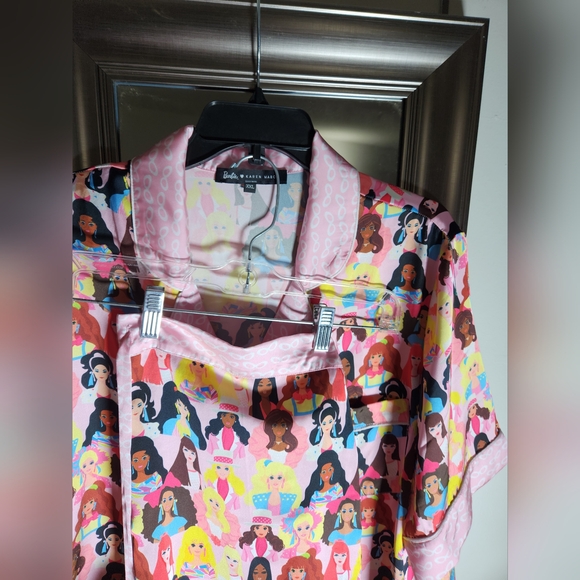 BARBIE x KAREN MABON PAJAMAS SILKY SMOOTH - Picture 4 of 8